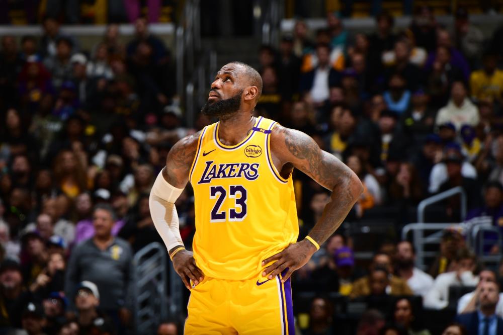 而这一举动 而这一举动