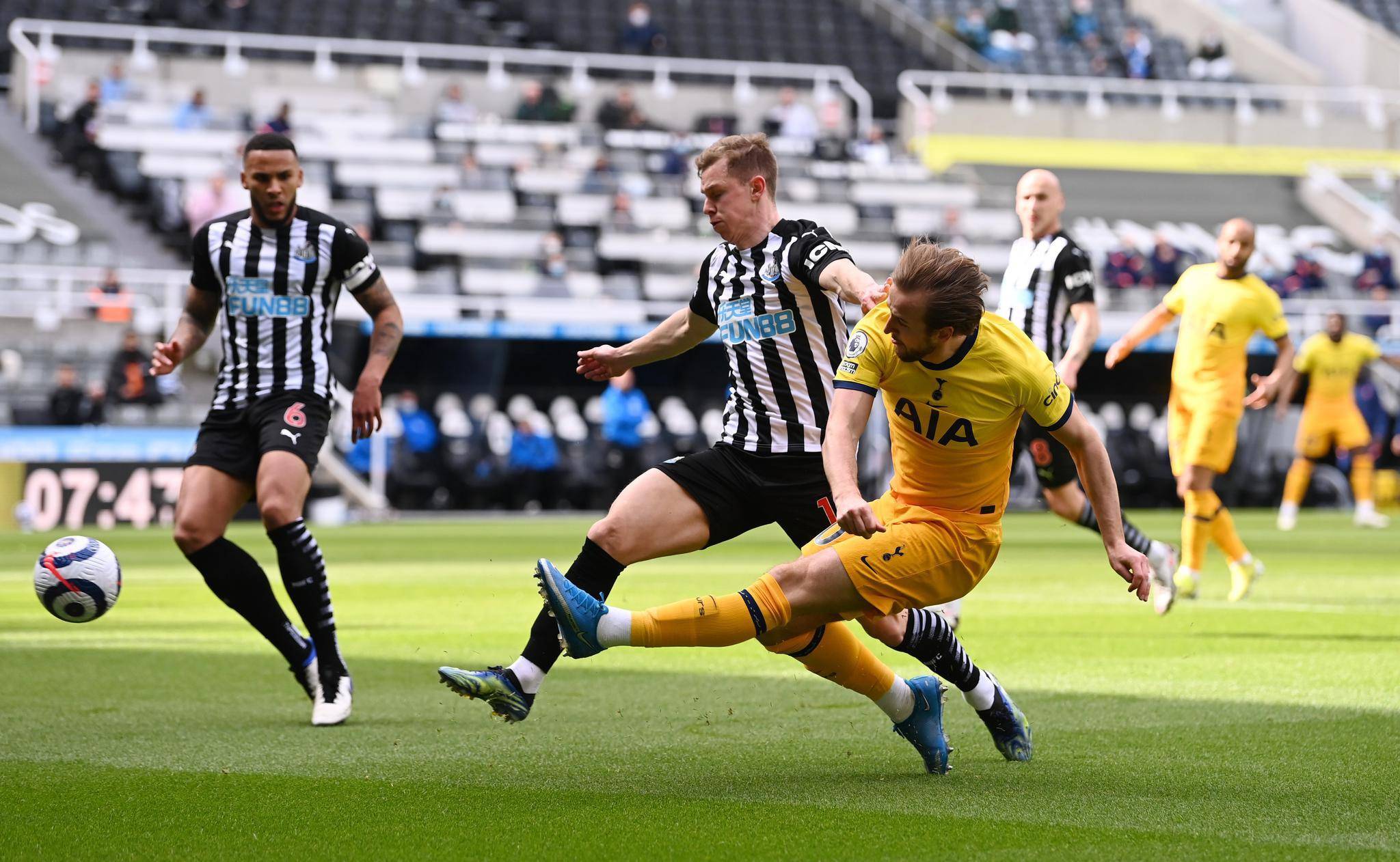 背靠背决赛 背靠背决赛