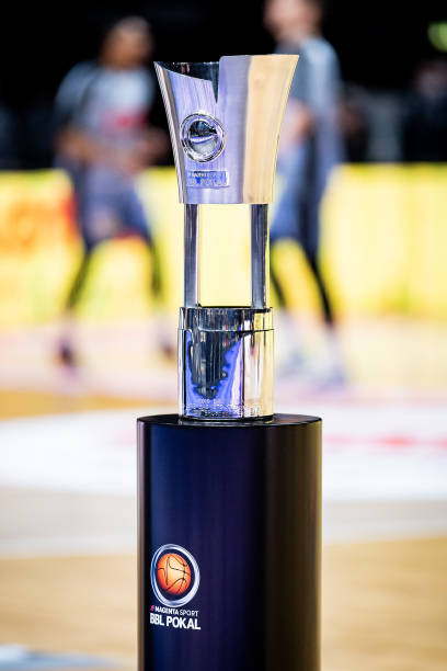 这与此前维 这与此前维