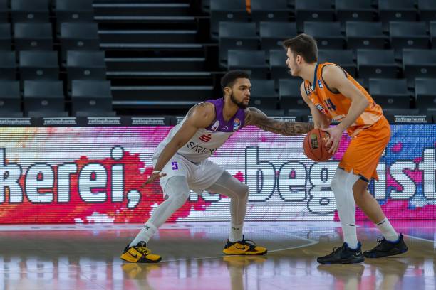 无论是面对 无论是面对