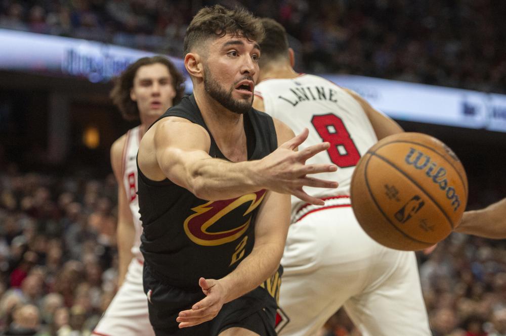 完成禁区弧 完成禁区弧